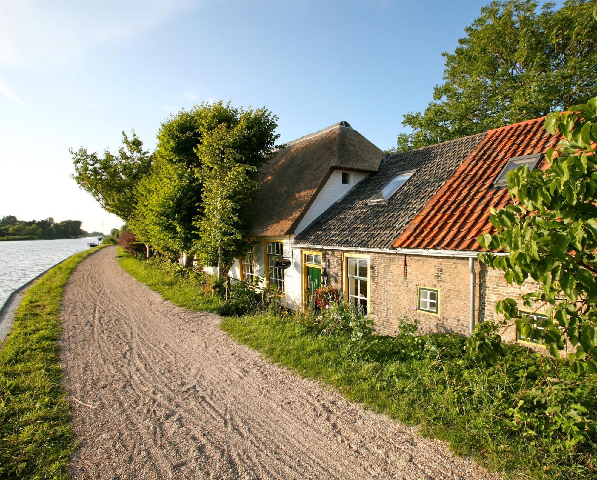 B&B Rechthuis Van Zouteveen Schipluiden Bagian luar foto